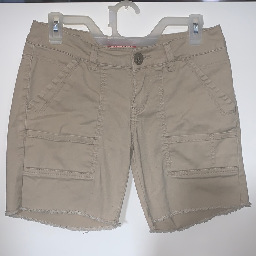 Union Bay . Khaki shorts. Size 5 .